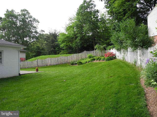 7510 Shadywood Road Bethesda, MD 20817 - Photo 29 of 30 Exterior (General)