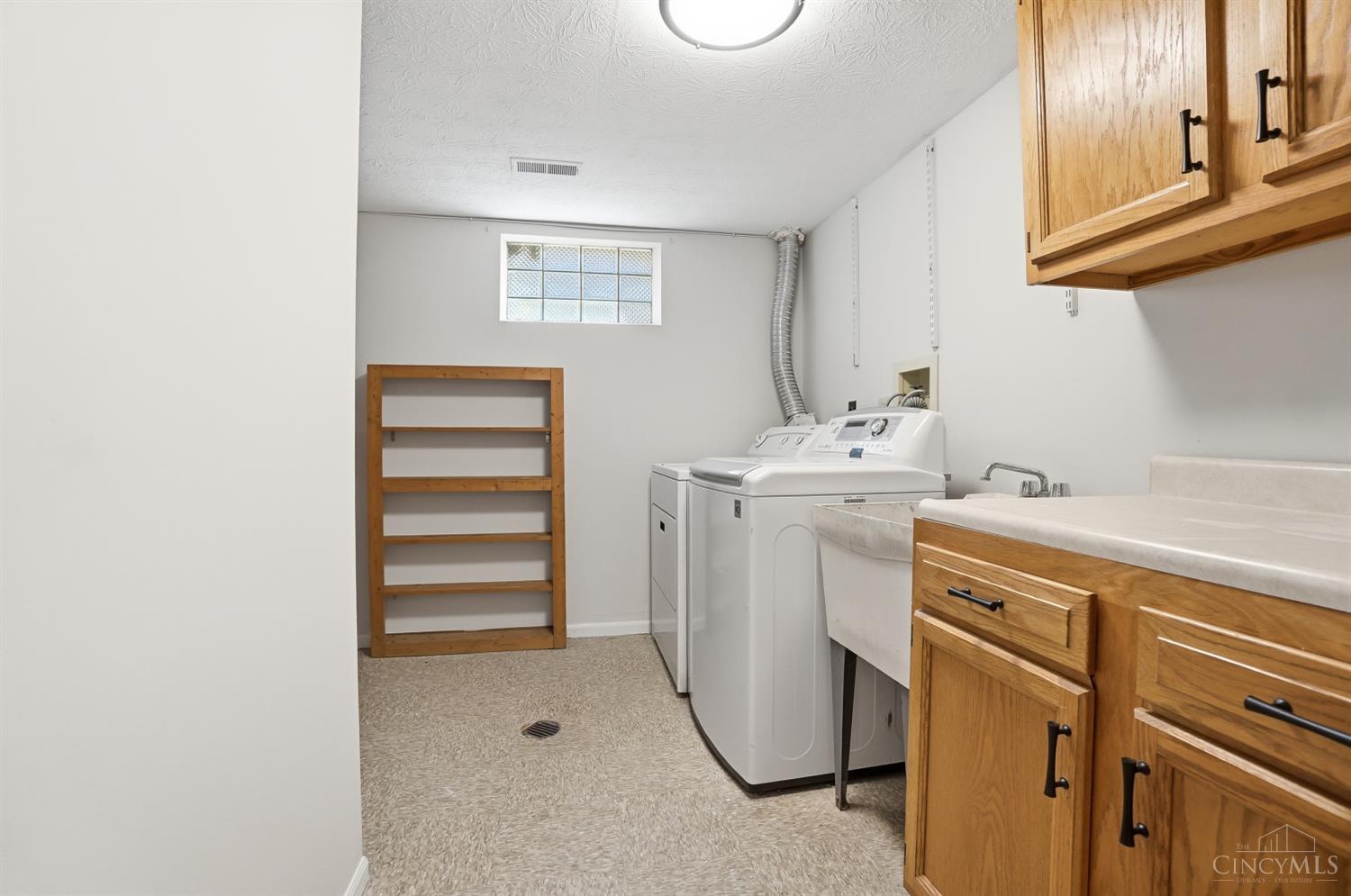 6340 Sheed Road Cincinnati, OH 45247 - Photo 44 of 60