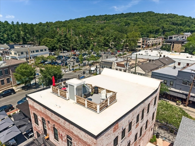 35 Main Street, Unit 3B Millburn, NJ 07041 - Photo 22 of 33