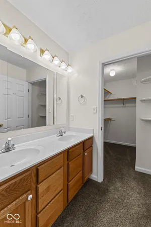 $235,000 | 6612 South Cobham Lane, Indianapolis, IN 46237