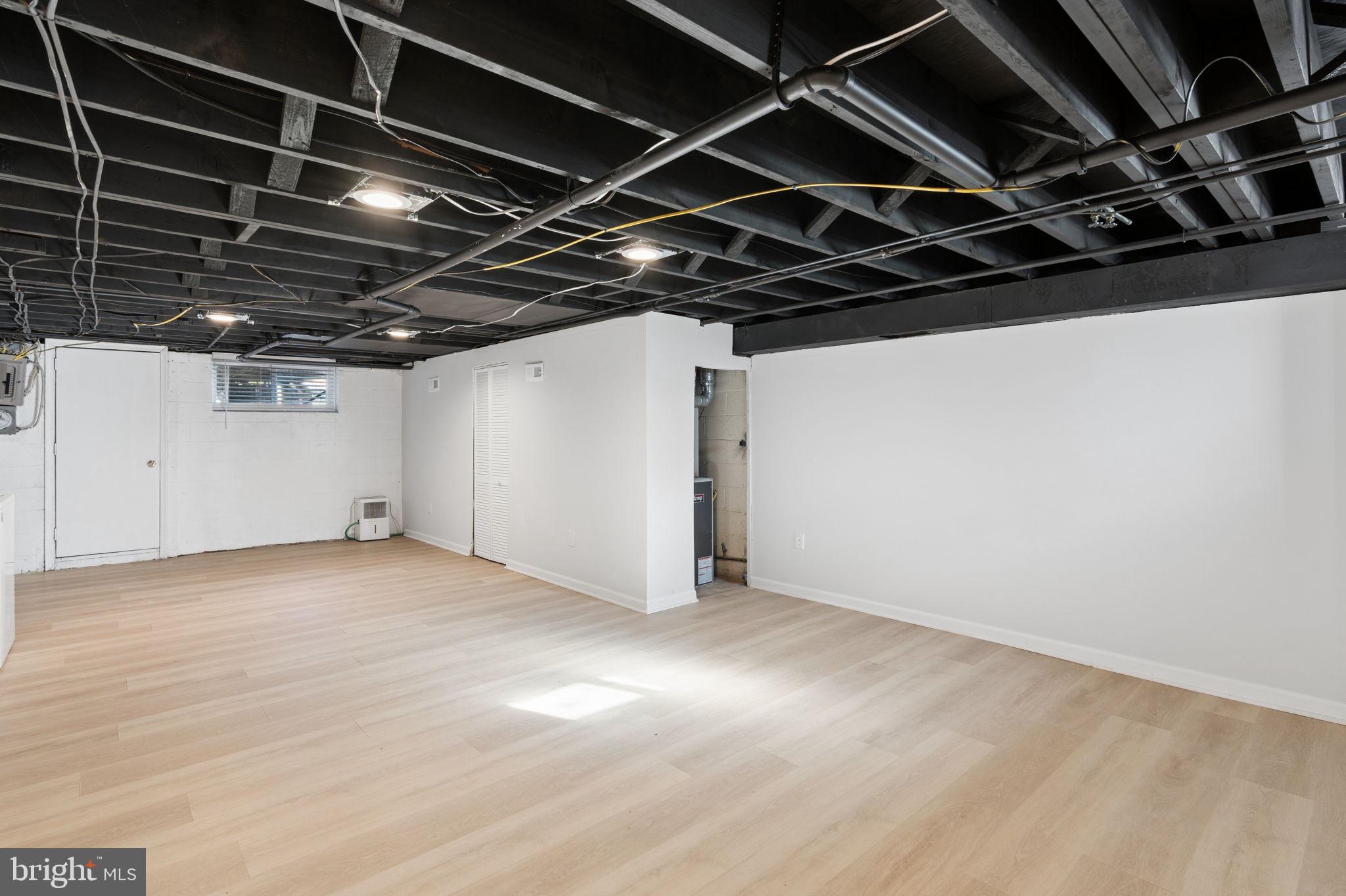 1006 Middleborough Road Baltimore, MD 21221 - Photo 28 of 33 Gallery Image 28
