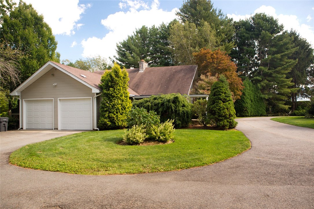 300 Pippin Orchard Road Cranston, RI 02921 - Photo 3 of 40