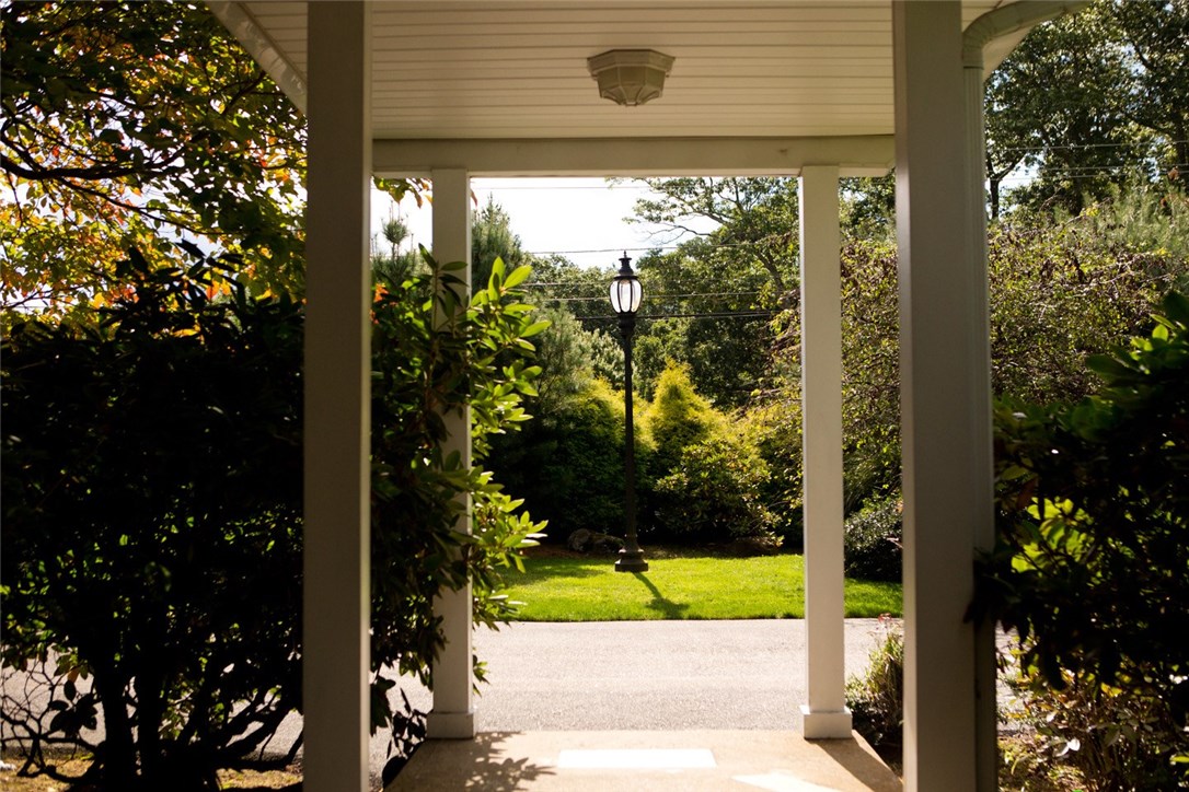 300 Pippin Orchard Road Cranston, RI 02921 - Photo 6 of 40