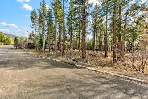 $999,000 | 1412 Ski Run Boulevard, South Lake Tahoe, CA 96150