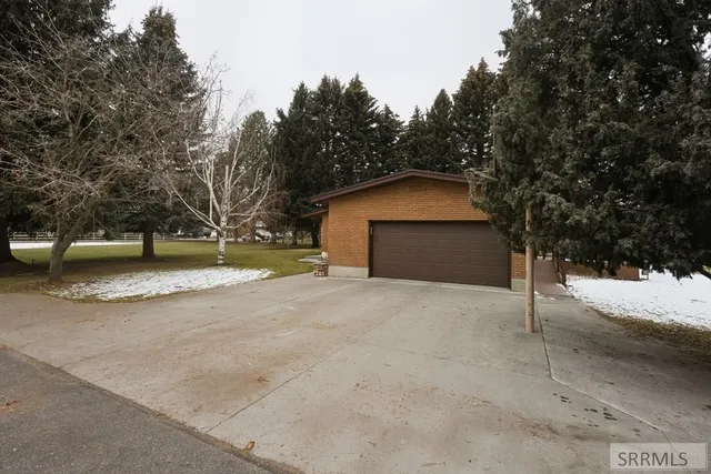 $536,000 | 10 North 600 West, Blackfoot, ID 83221