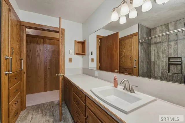 $536,000 | 10 North 600 West, Blackfoot, ID 83221