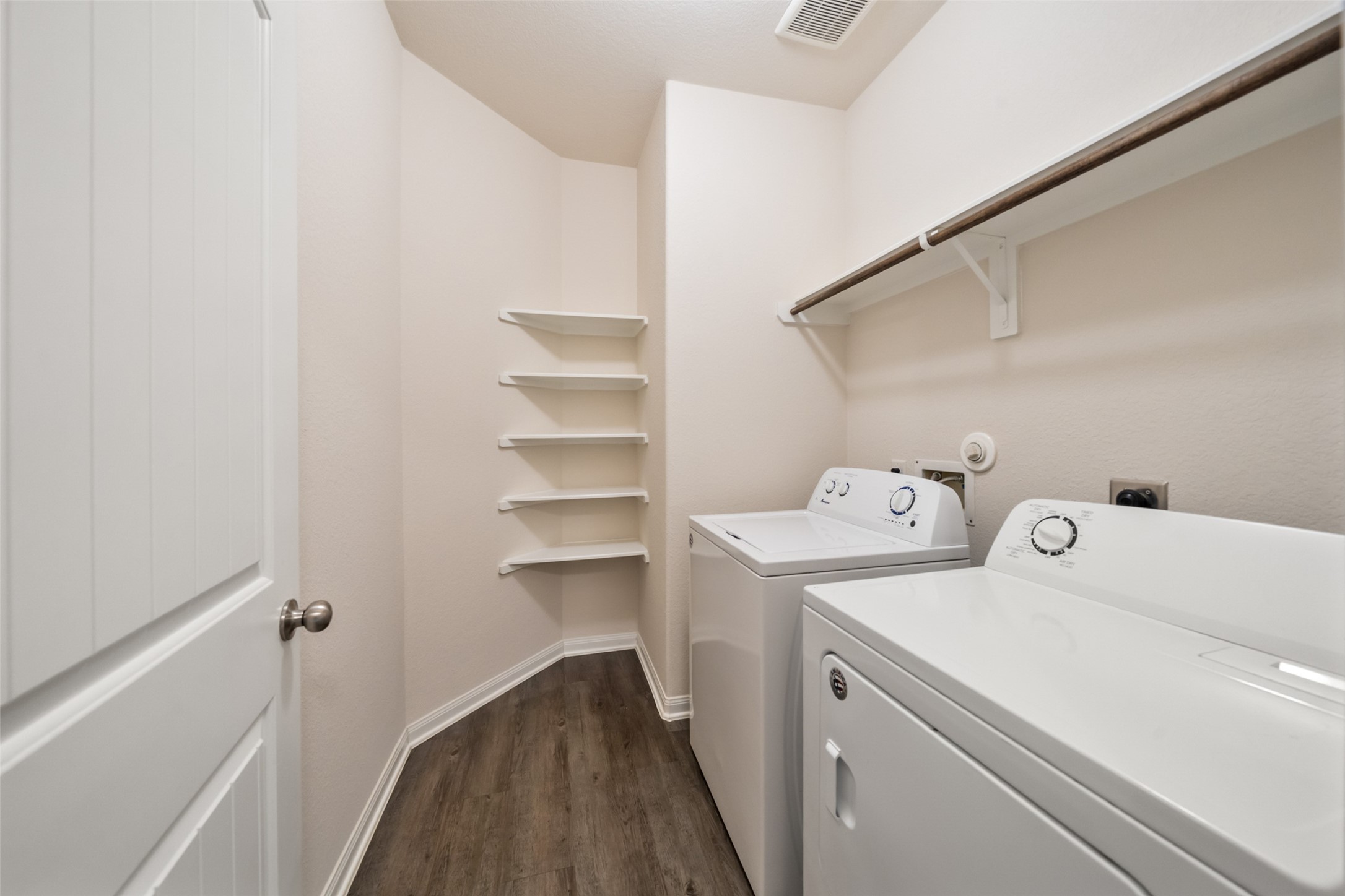 3626 Karissa Road Conroe, TX 77306 - Photo 26 of 34 Washer/Dryer Included