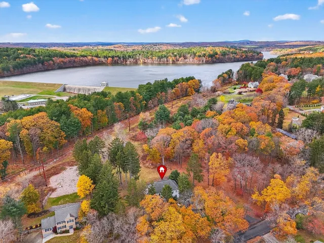 $999,900 | 14 Pine Hill Road, Framingham, MA 01701