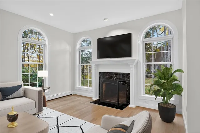 $999,900 | 14 Pine Hill Road, Framingham, MA 01701