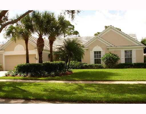 3850 Sabal Lakes Road Delray Beach, FL 33445 - Photo 1 of 16 Primary Photo