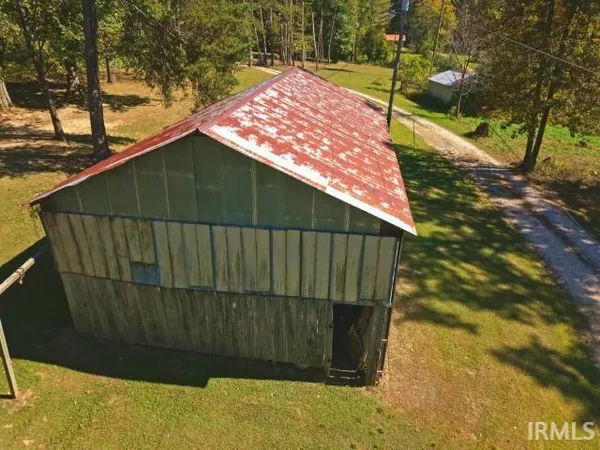 $525,000 | 843 Earl Road, Mitchell, IN 47446