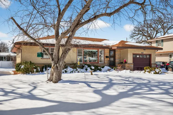 $319,900 | 12632 Natchez Avenue, Savage, MN 55378