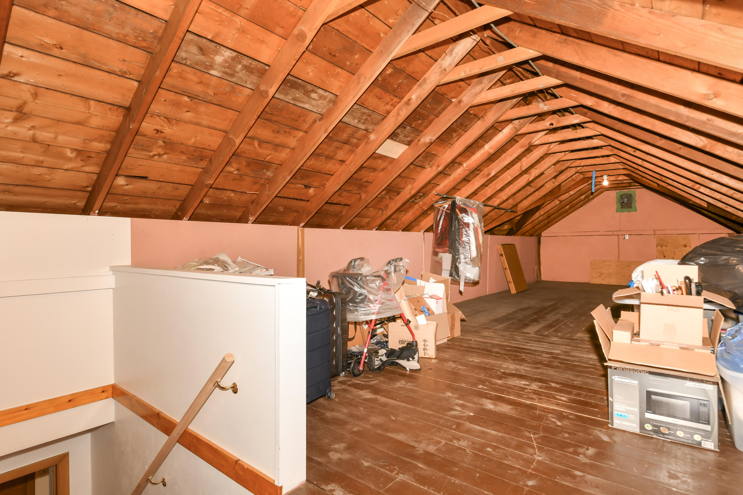 9740 West Center Street Milwaukee, WI 53222 - Photo 34 of 49 So Much Storage Here