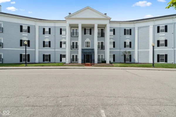 $190,000 | 12926 University Crescent, Unit 2C, Carmel, IN 46032