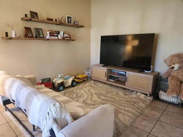 $1,750 | 1858 Windsor Drive, Unit 8, North Palm Beach, FL 33408