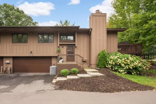 $275,000 | 2628 Sumac Court, White Bear Lake, MN 55110