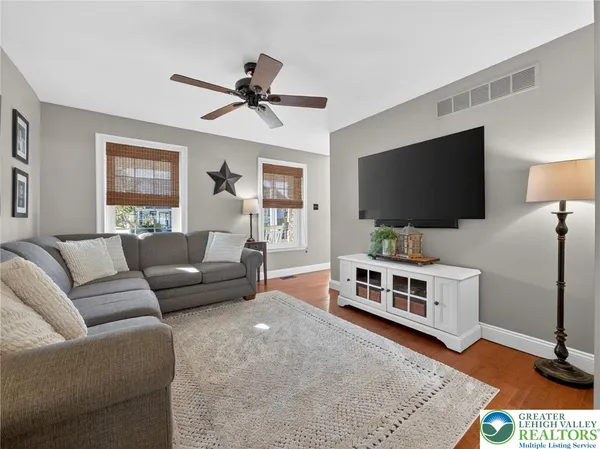 $485,900 | 2040 Valley View Drive, Quakertown, PA 18951