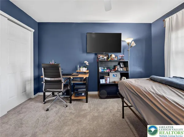 $485,900 | 2040 Valley View Drive, Quakertown, PA 18951