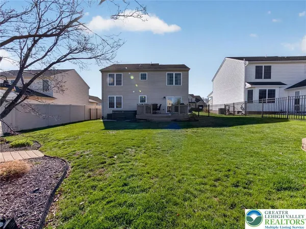 $485,900 | 2040 Valley View Drive, Quakertown, PA 18951