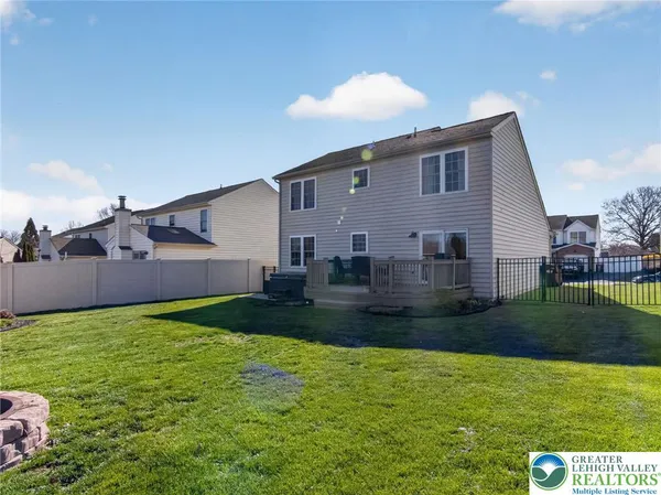 $485,900 | 2040 Valley View Drive, Quakertown, PA 18951