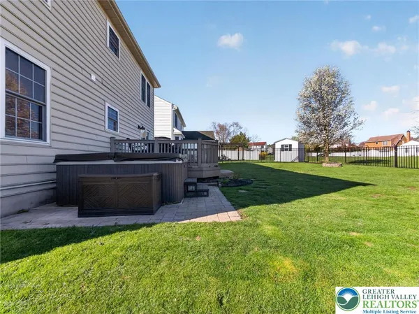 $485,900 | 2040 Valley View Drive, Quakertown, PA 18951