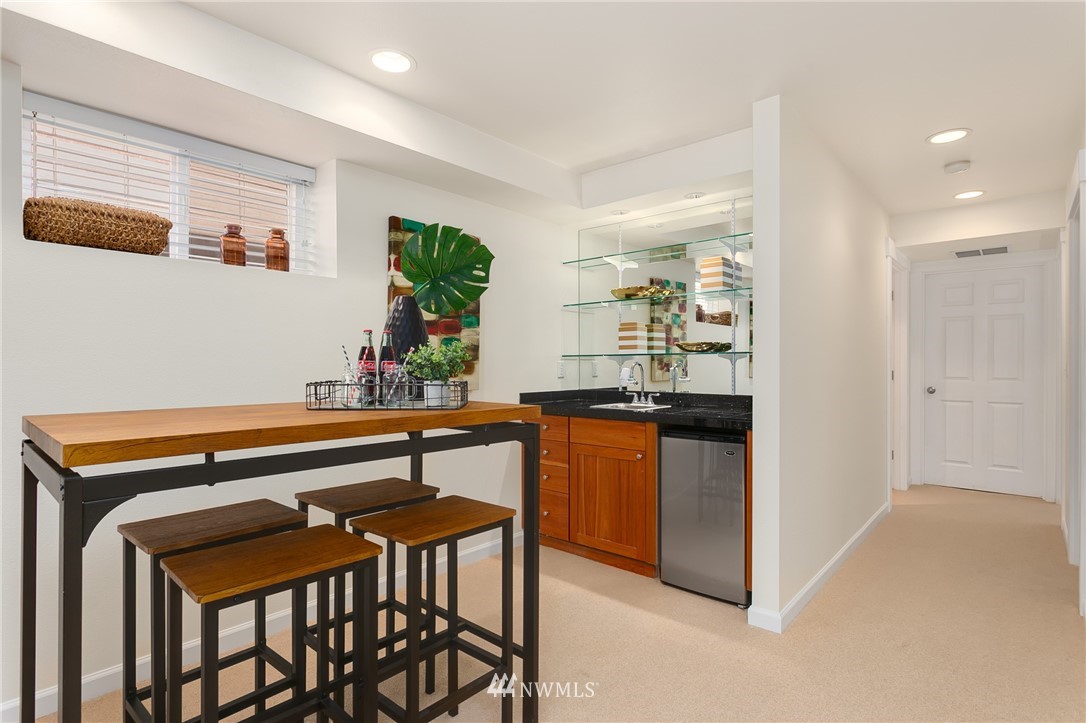 710 North 79th Street Seattle, WA 98103 - Photo 14 of 21 Gallery Image 14