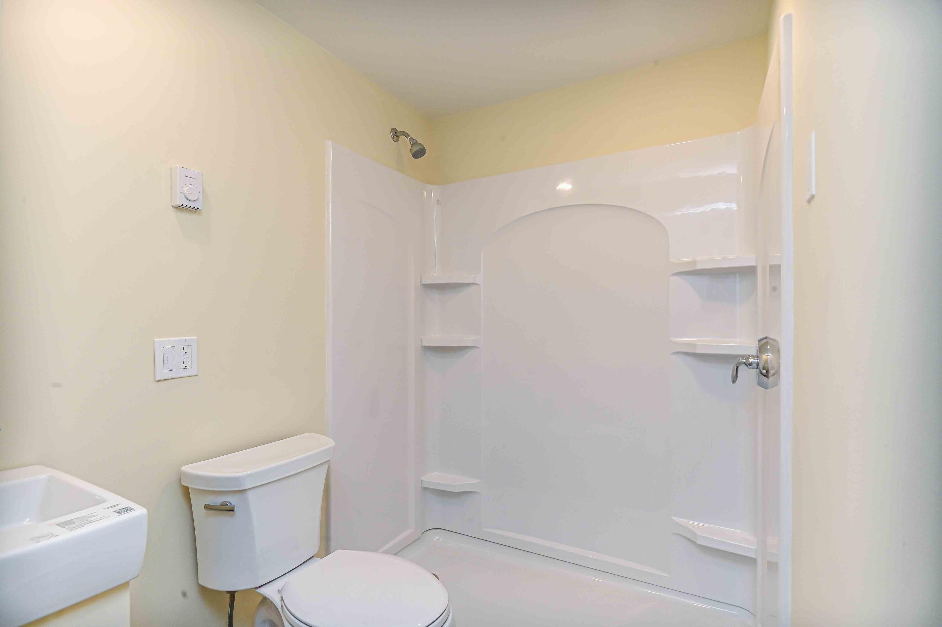 6 Dingle Road, Unit 5 York, ME 03909 - Photo 11 of 45 10