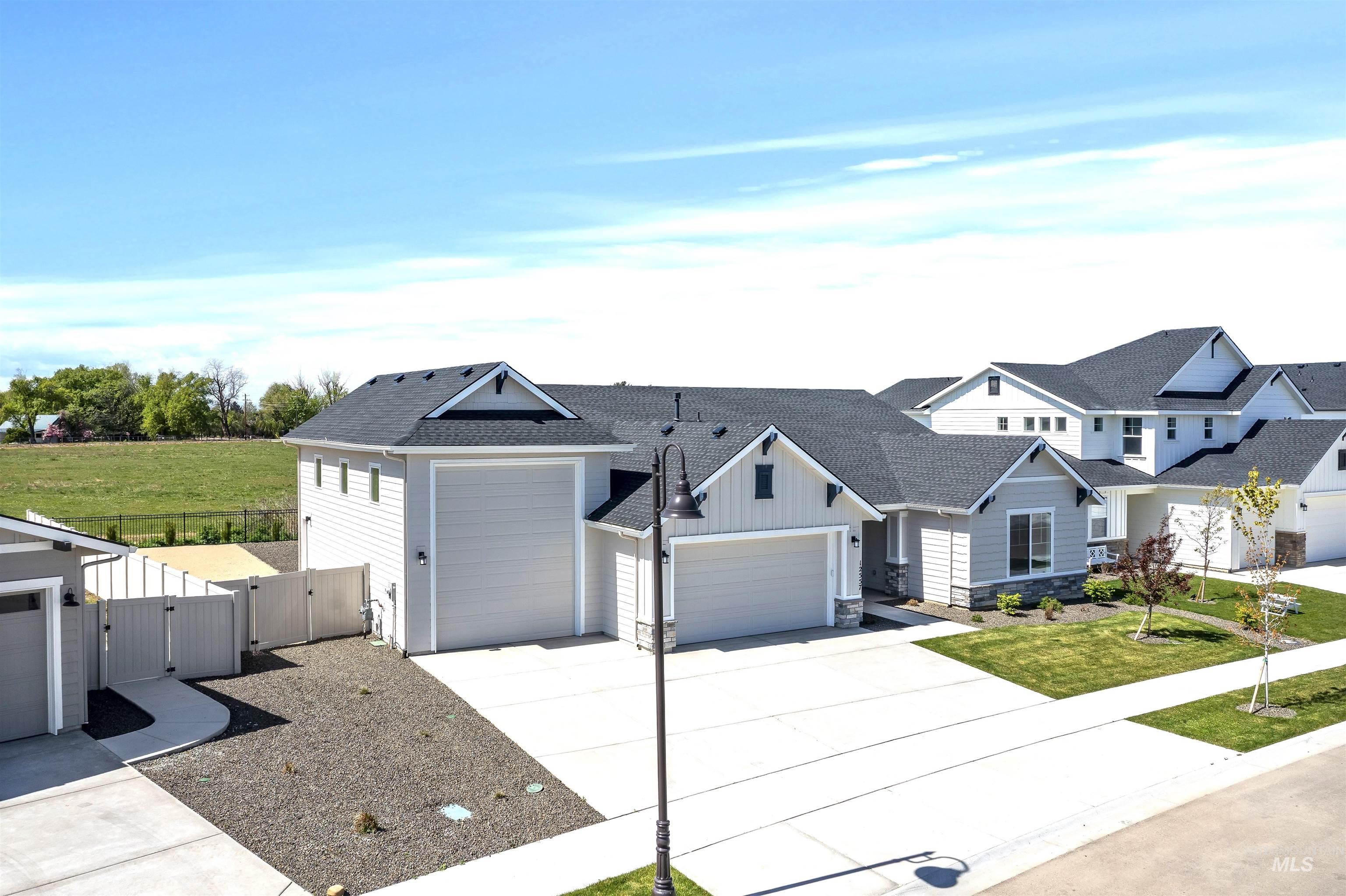 12557 West Wayfaring Drive Star, ID 83669 - Photo 2 of 25