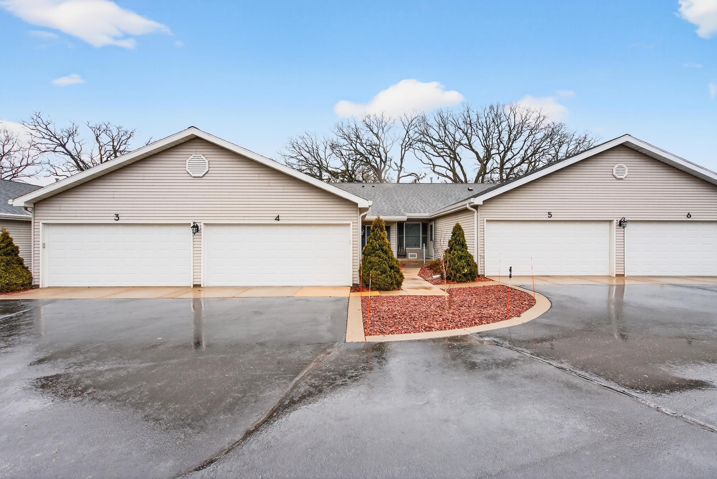 511 West Griswold Street, Unit 4 Ripon, WI 54971 - Photo 1 of 32