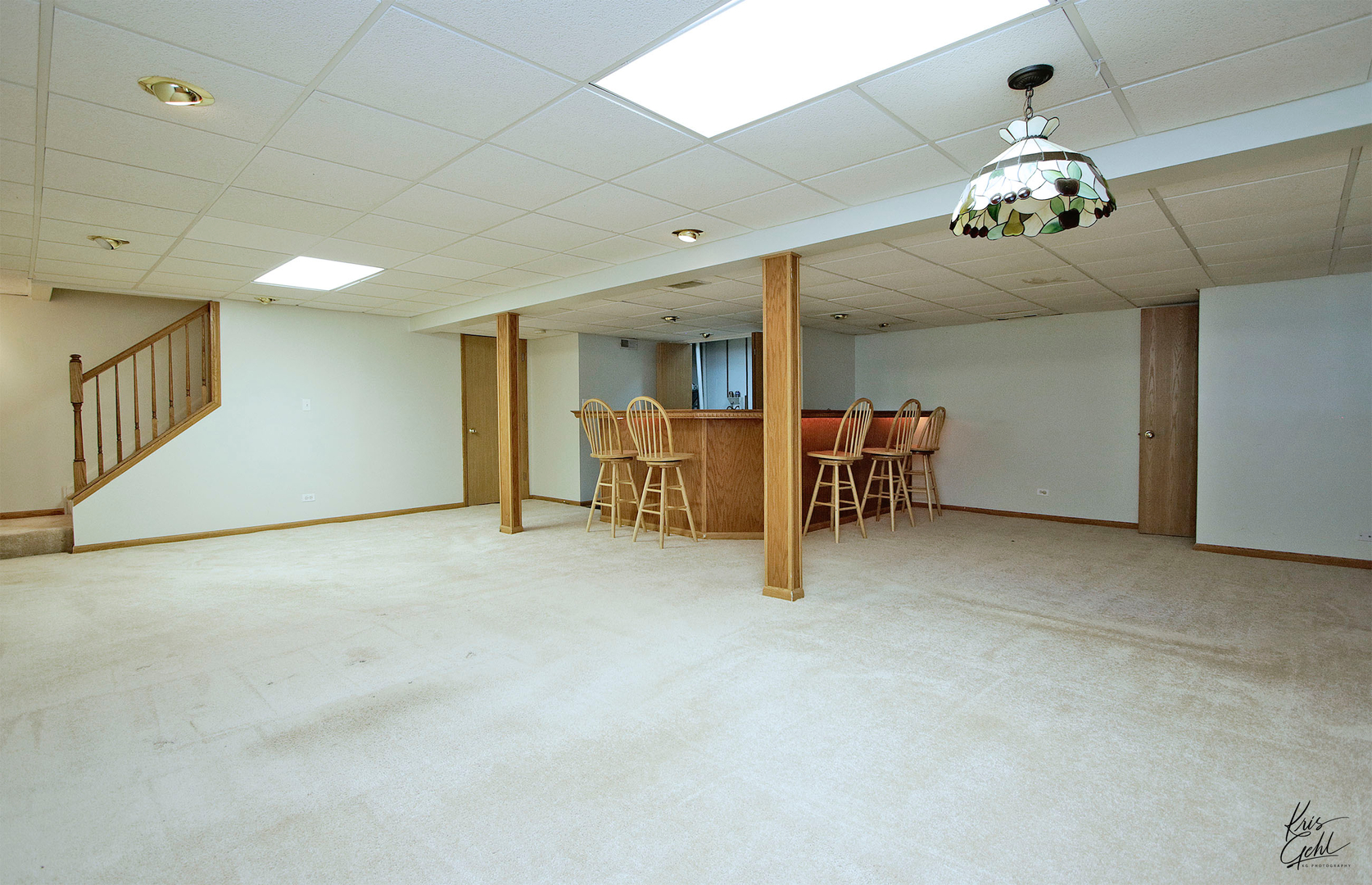 571 Willow Way Lindenhurst, IL 60046 - Photo 16 of 22 a view of an empty room with a window