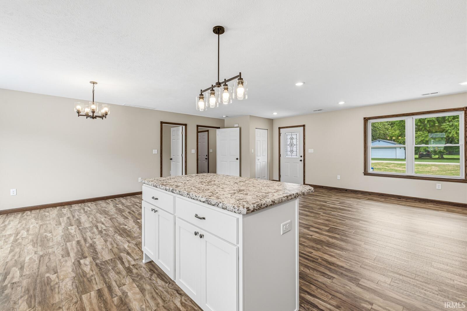 59561 Rosedale Avenue Elkhart, IN 46517 - Photo 7 of 25
