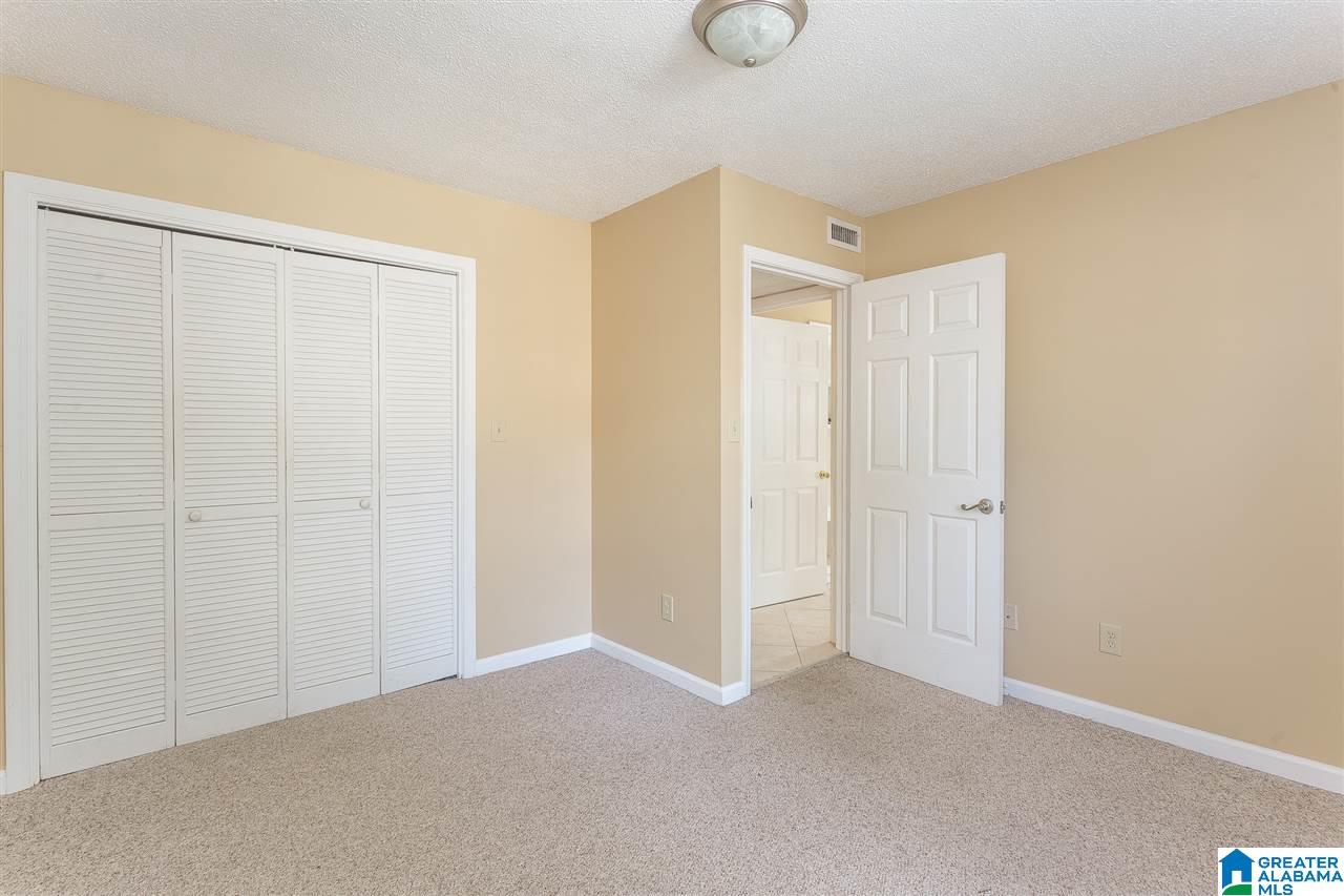 8760 Thomas Drive Leeds, AL 35094 - Photo 13 of 24