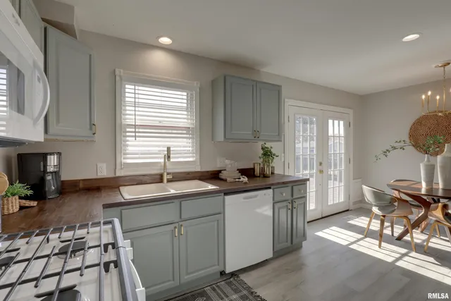 $180,000 | 506 Magnolia Street, Payson, IL 62360