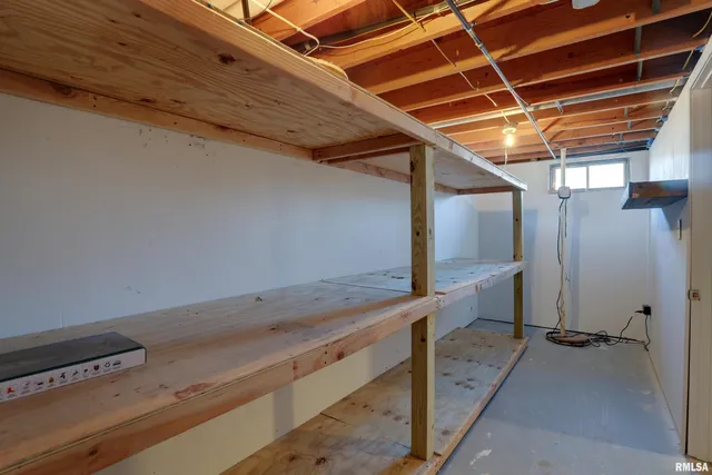 $180,000 | 506 Magnolia Street, Payson, IL 62360