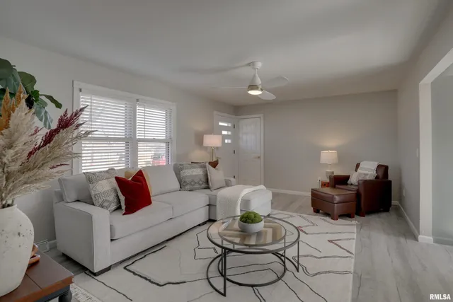 $180,000 | 506 Magnolia Street, Payson, IL 62360