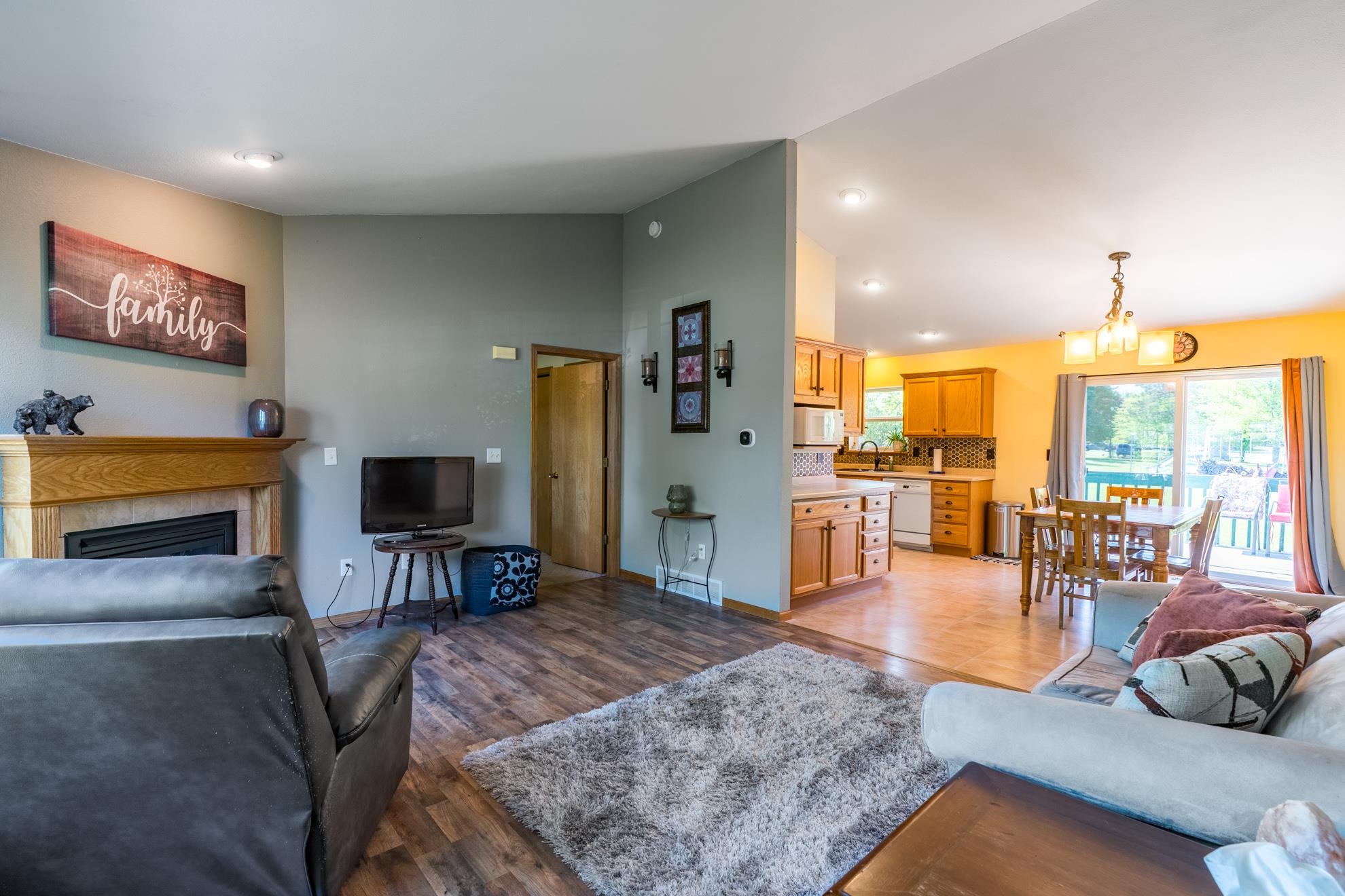 6207 Isaiah Street Schofield, WI 54476 - Photo 5 of 41