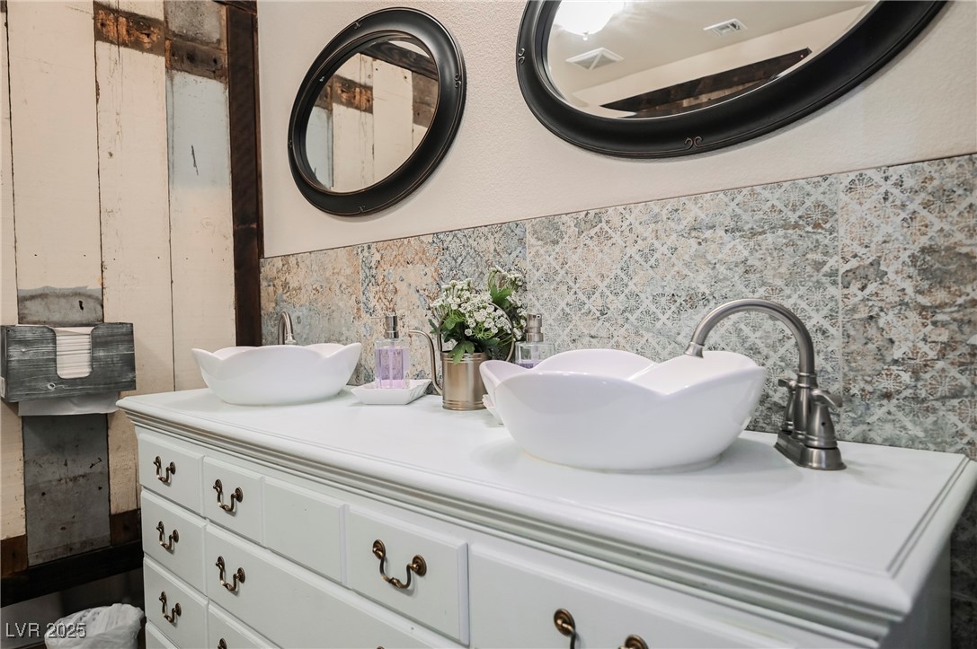 6510 Sunset Drive Caliente, NV 89008 - Photo 36 of 84 Bathroom with double vanity