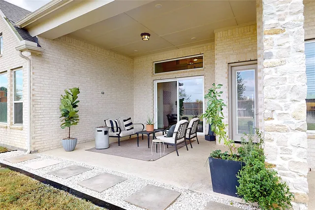 a view of a dinning room with furniture