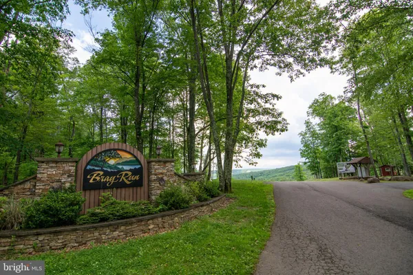 $1,087,900 | 52 Dm Vw Drive, Oakland, MD 21550