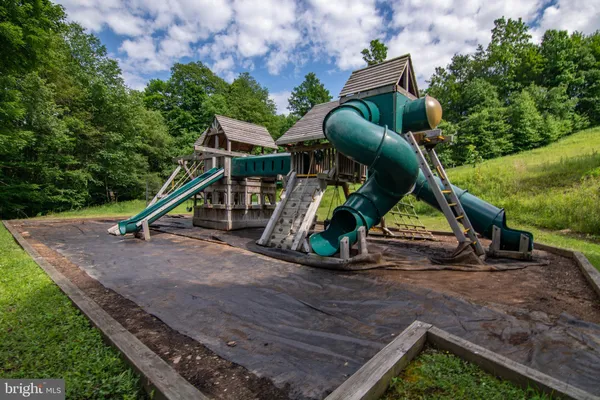 $1,087,900 | 52 Dm Vw Drive, Oakland, MD 21550