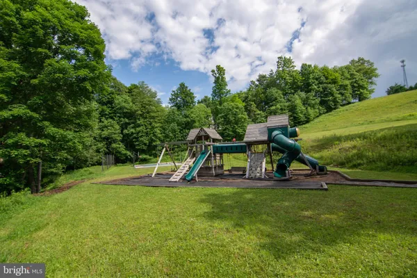 $1,087,900 | 52 Dm Vw Drive, Oakland, MD 21550