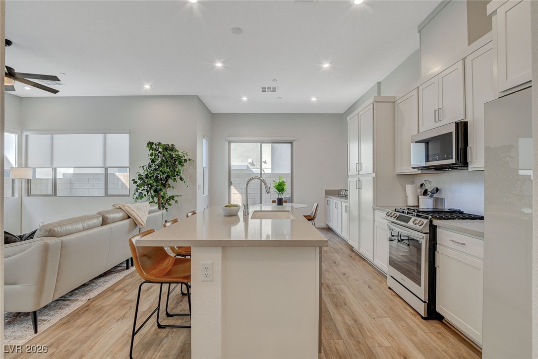 3354 Via Strada Street Henderson, NV 89044 - Photo 4 of 52