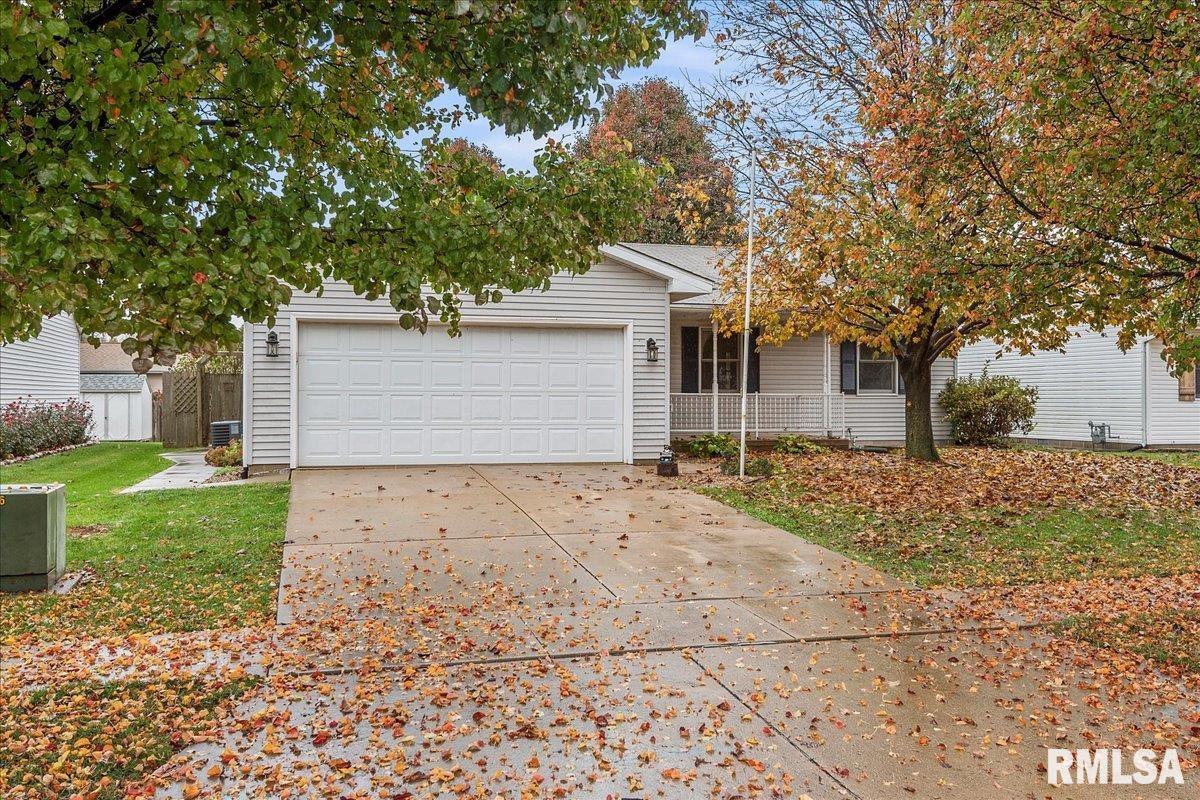 3001 Dunwich Street Springfield, IL 62702 - Photo 1 of 34