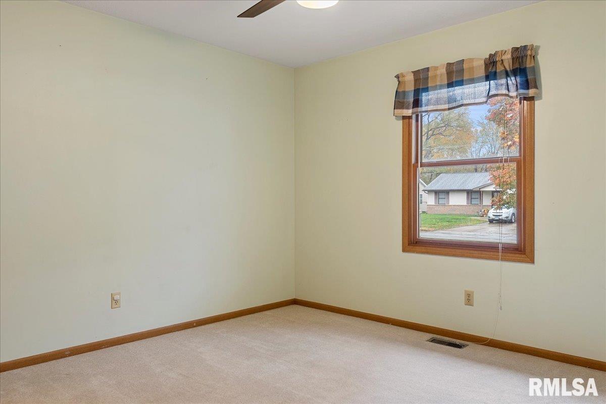 3001 Dunwich Street Springfield, IL 62702 - Photo 24 of 34