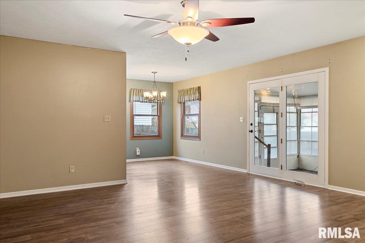 3001 Dunwich Street Springfield, IL 62702 - Photo 5 of 34