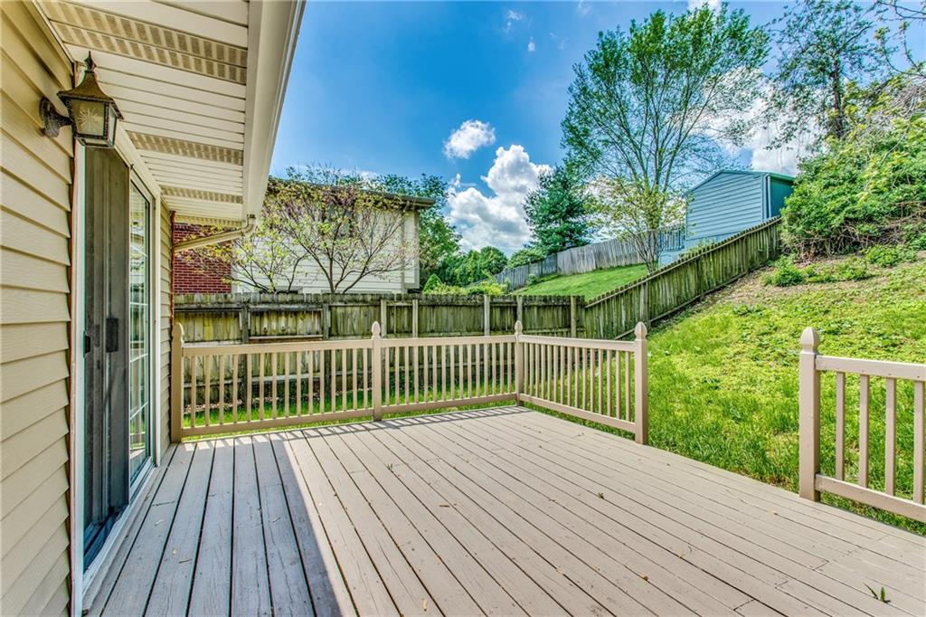234 Foxcroft Road Pittsburgh, PA 15220 - Photo 17 of 19 Gallery Image 17