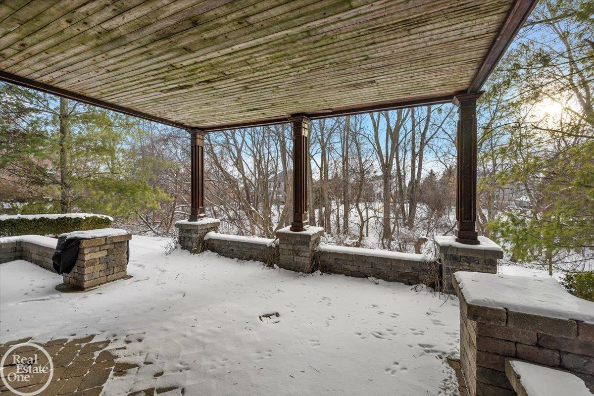 877 Quarry Drive Rochester Hills, MI 48306 - Photo 16 of 86