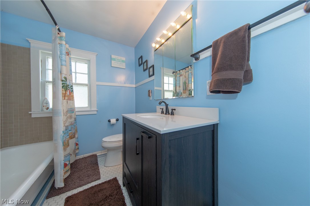 2915 Edgehill Road Cleveland, OH 44118 - Photo 21 of 35 Gallery Image 21