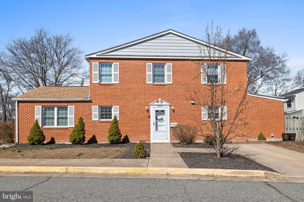 $399,999 | 3716 Tavern Way, Triangle, VA 22172