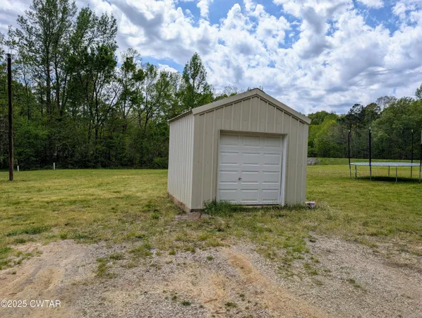 $360,000 | 1600 Meeks Loop, Adamsville, TN 38310